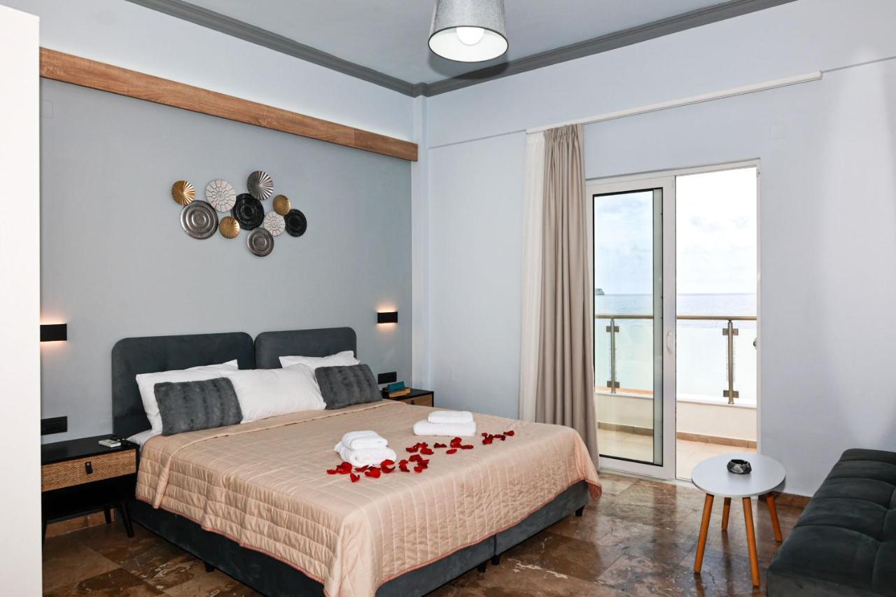 Queen Mary Beachfront Studios Agia Marina  Екстер'єр фото